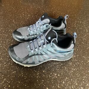 Merrell Siren Edge Q2 Hiking Shoes Womens size 8 Black Gray Low Top Outdoor